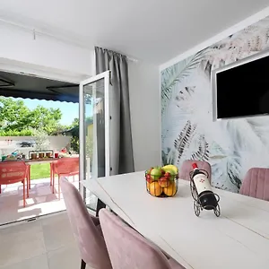Dolcea Apartment