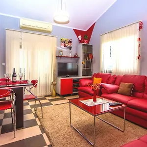 Saric Apartment