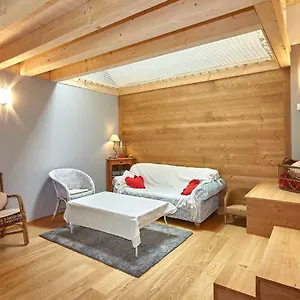 Privatunterkunft La Maison Des Coeurs, Attignat-Oncin